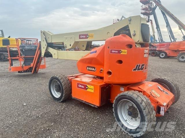 JLG E450AJ Elevadores braços articulados