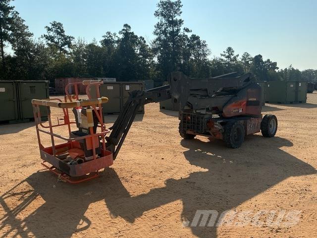 JLG E450AJ Elevadores braços articulados