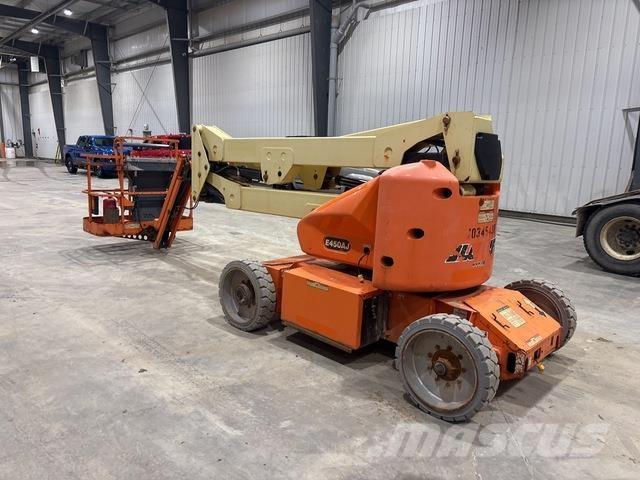JLG E450AJ Elevadores braços articulados