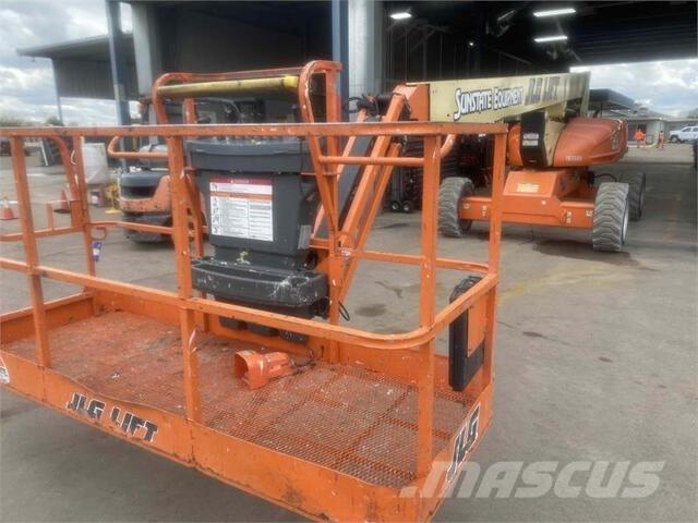 JLG M600J Elevadores braços articulados