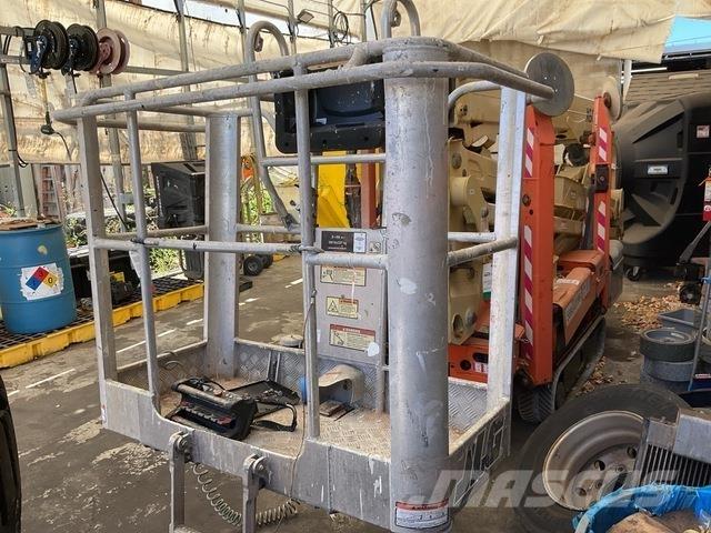 JLG X600AJ Elevadores braços articulados