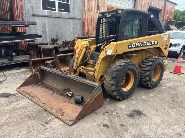 John Deere 270 Carregadoras de direcção deslizante