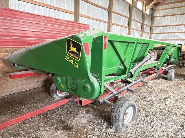 John Deere 843 Outras máquinas de lavoura e acessórios