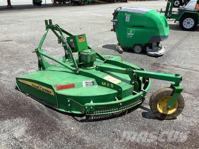 John Deere MX5 Gadanheiras e cortadores de folhas para pastos