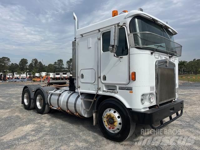 Kenworth K104 Tractores (camiões)