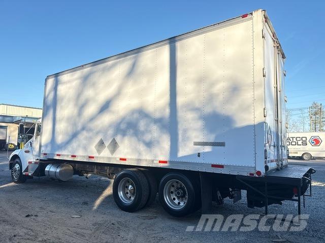 Kenworth T300 Camiões de caixa fechada