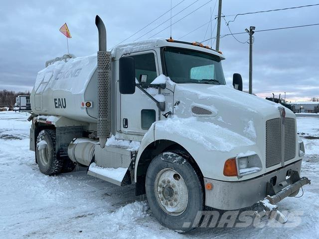 Kenworth T300 Auto-tanques