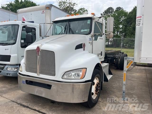 Kenworth T370 Camiões de caixa fechada