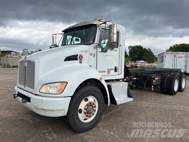 Kenworth T370 Camiões de caixa fechada