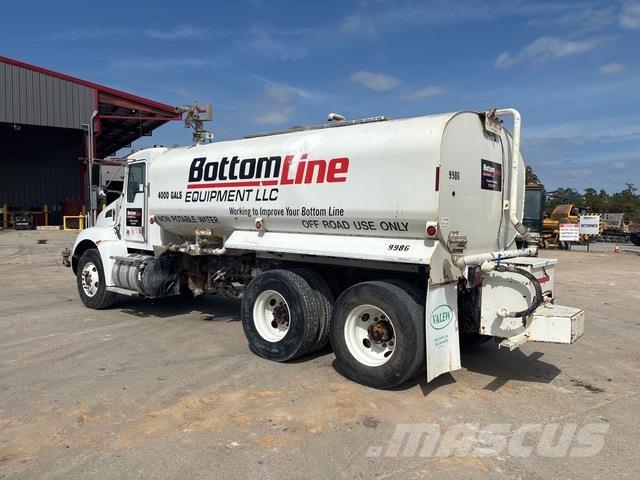 Kenworth T370 Auto-tanques