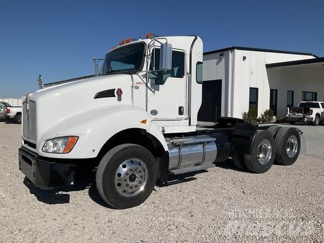 Kenworth T440 Tractores (camiões)