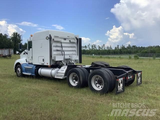 Kenworth T660 Tractores (camiões)