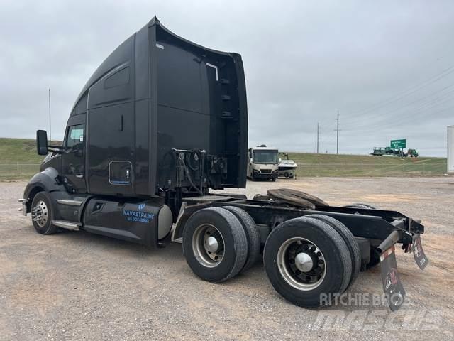 Kenworth T680 Tractores (camiões)