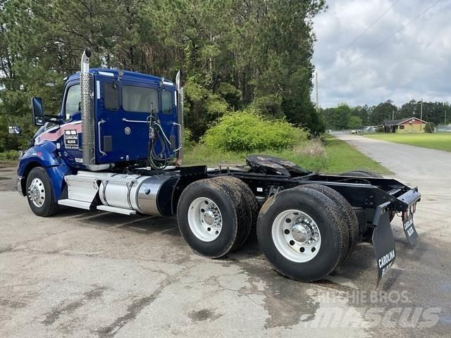 Kenworth T680 Tractores (camiões)