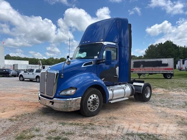 Kenworth T680 Tractores (camiões)