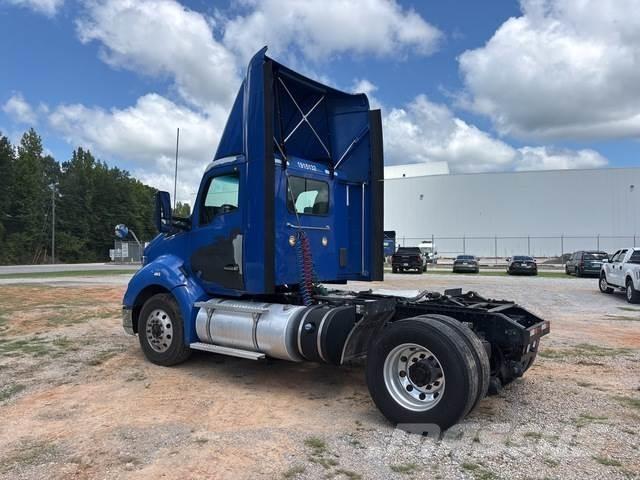 Kenworth T680 Tractores (camiões)
