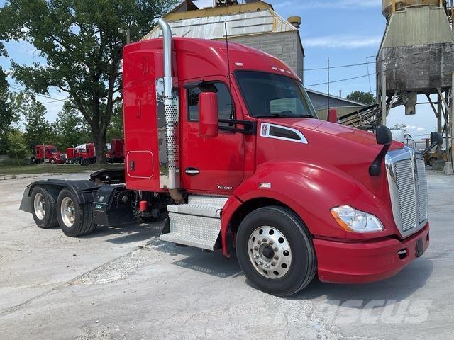 Kenworth T680 Tractores (camiões)