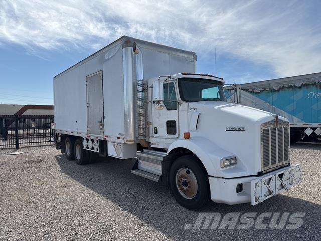 Kenworth T800 Camiões de caixa fechada