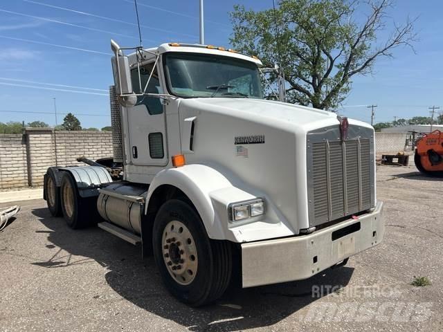 Kenworth T800B Tractores (camiões)