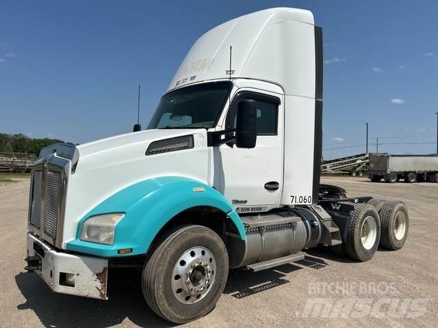 Kenworth T880 Tractores (camiões)