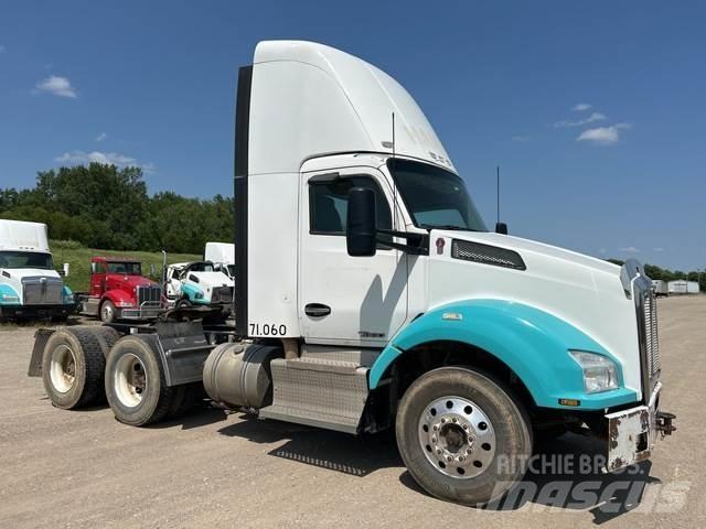 Kenworth T880 Tractores (camiões)