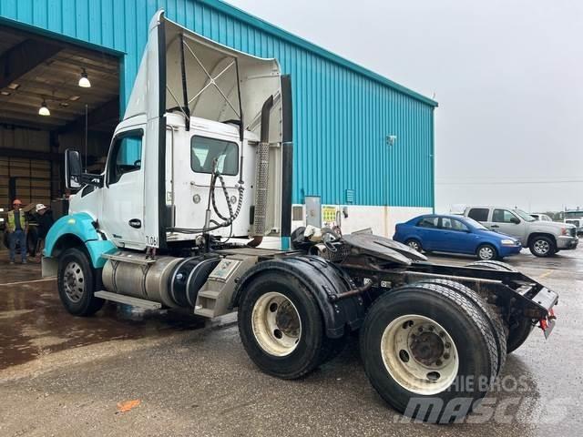 Kenworth T880 Tractores (camiões)