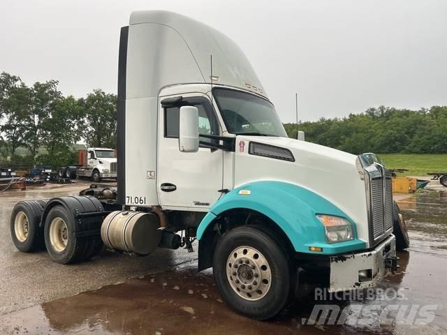 Kenworth T880 Tractores (camiões)