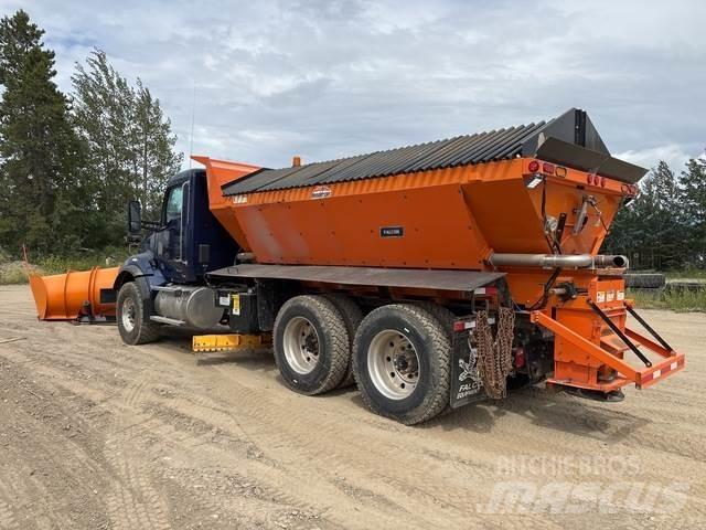 Kenworth T880 Lâminas de neve e arados