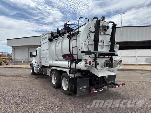 Kenworth T880 Escavadoras de rastos