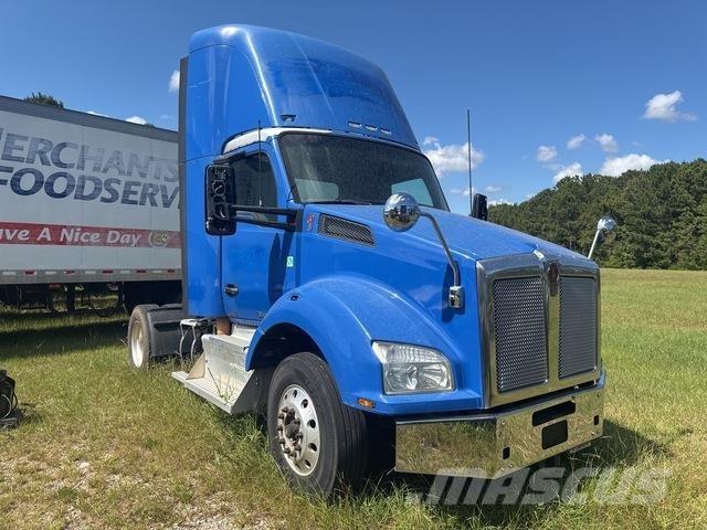 Kenworth T880 Tractores (camiões)