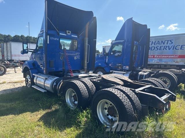 Kenworth T880 Tractores (camiões)