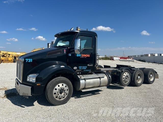 Kenworth T880 Tractores (camiões)