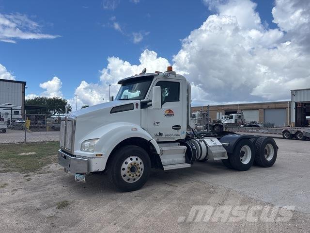 Kenworth T880 Tractores (camiões)