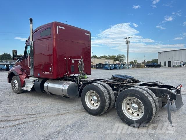 Kenworth T880 Tractores (camiões)