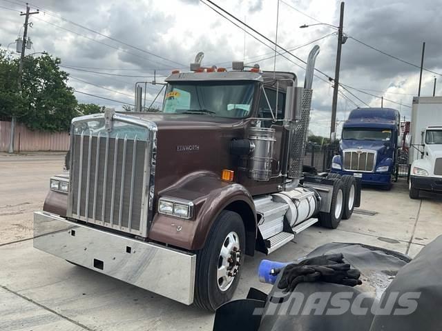 Kenworth W900 Tractores (camiões)