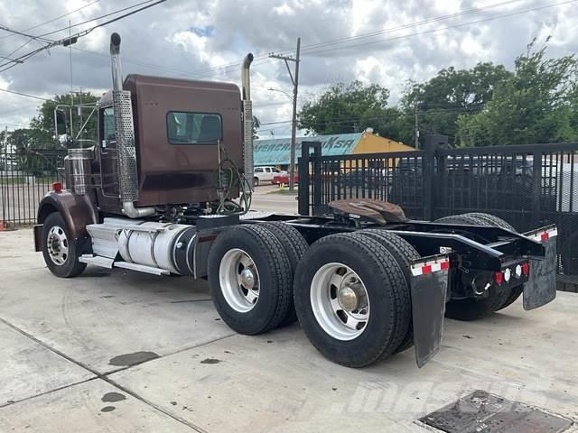 Kenworth W900 Tractores (camiões)