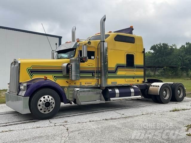 Kenworth W900 Tractores (camiões)