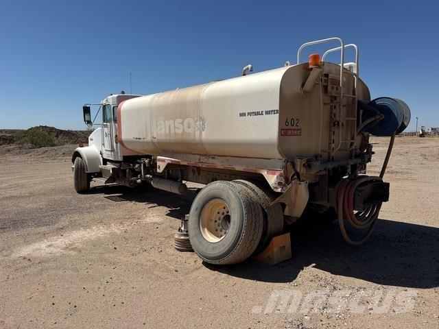 Kenworth W900 Auto-tanques