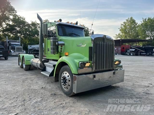 Kenworth W900 Tractores (camiões)