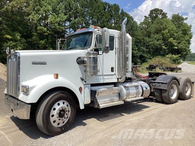 Kenworth W900 Tractores (camiões)