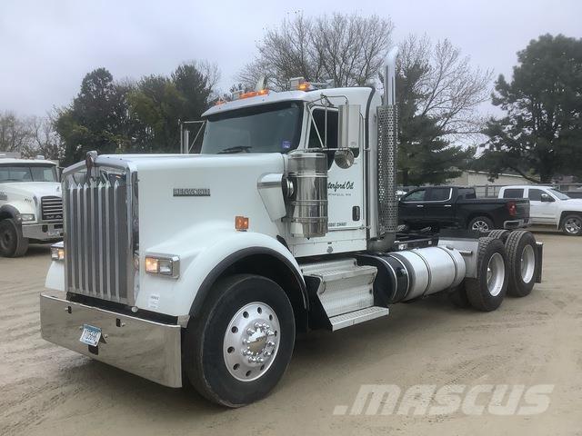 Kenworth W900 Tractores (camiões)