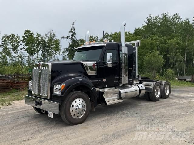 Kenworth W990 Tractores (camiões)