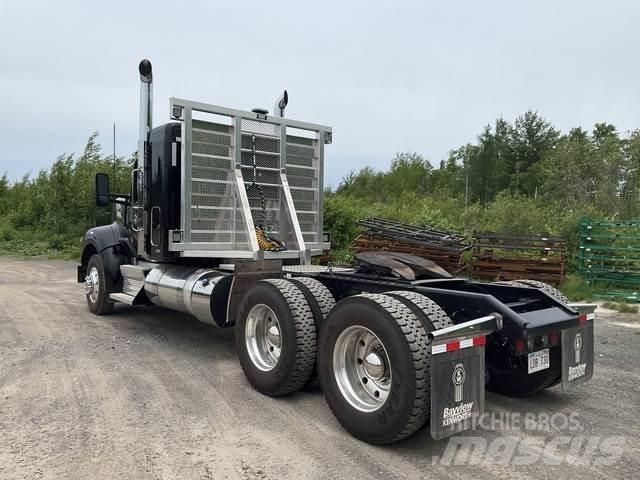 Kenworth W990 Tractores (camiões)