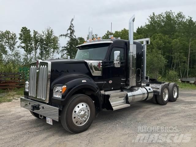 Kenworth W990 Tractores (camiões)