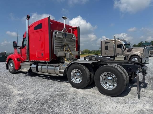 Kenworth W990 Tractores (camiões)