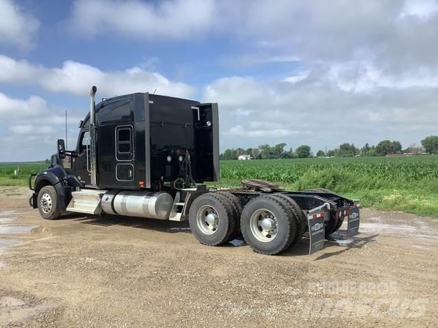 Kenworth W990 Tractores (camiões)