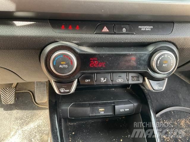 Kia Rio Carros Ligeiros