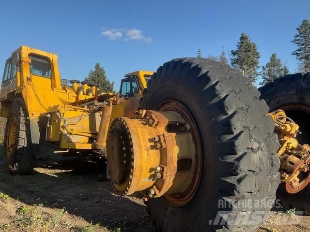 Komatsu 330M Camiões articulados