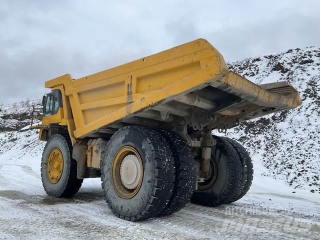 Komatsu 330M Camiões articulados