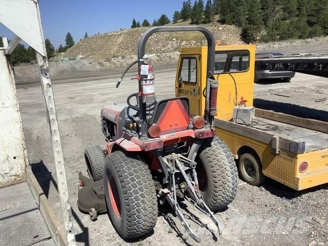 Kubota B2400HD Tratores Agrícolas usados
